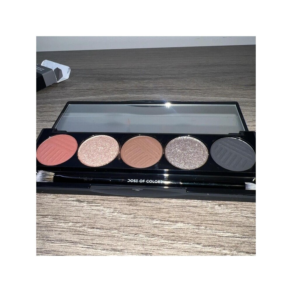 dose of colors eyeshadow palette Smokey Soiree NIB EXTREMELY RARE - Picture 2 of 6